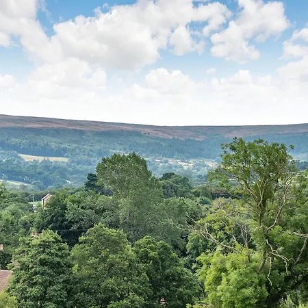 Castle * Castleton (North Yorkshire)