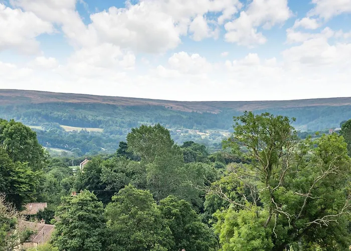 Castle * Castleton (North Yorkshire)